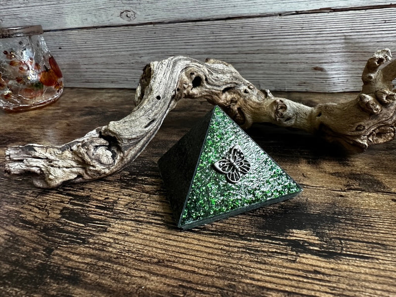 Manifesting / Wishing Art Glass Pyramids FB1114