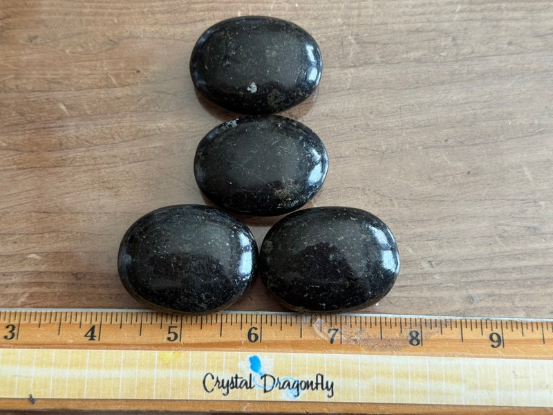 Nuumite Palm Stones, intuition, calm, Stone of Meditation FB1383 🐦‍⬛