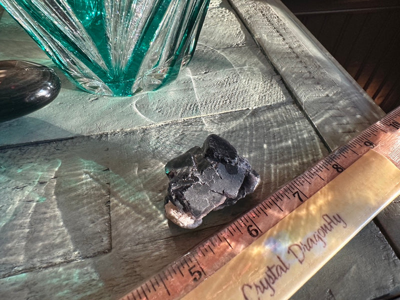 Black Rose Fluorite Rough, Fluorescent FB2997 💎