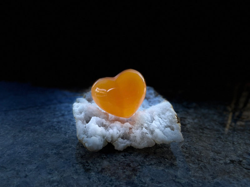 Orange Calcite Heart for joy and balancing the emotions FB1393