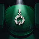 Sterling Silver Celtic Claddagh Pendant FB3179 💖