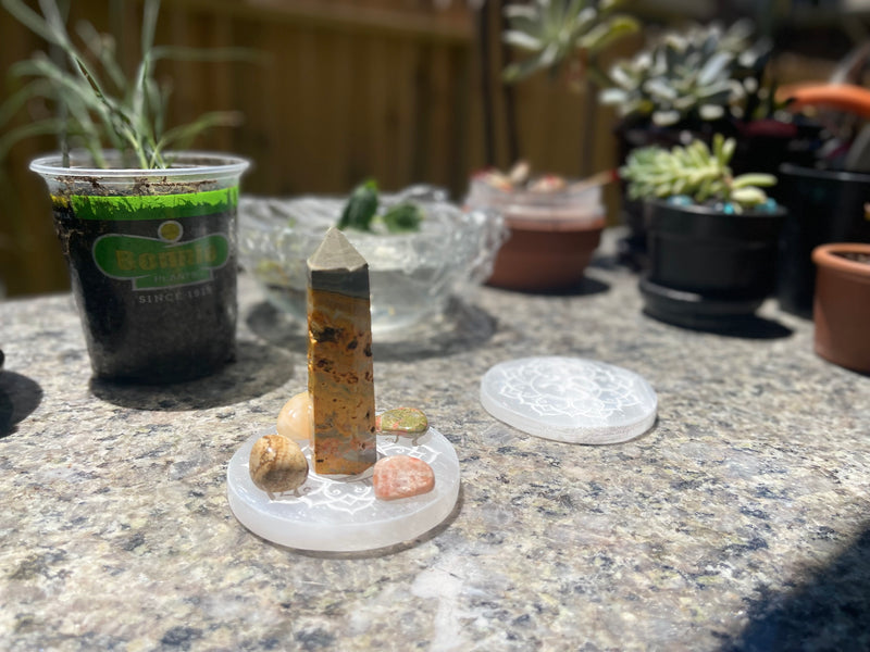 Selenite Etched Round Charging Plates / Bases for crystal grids and display FB1488