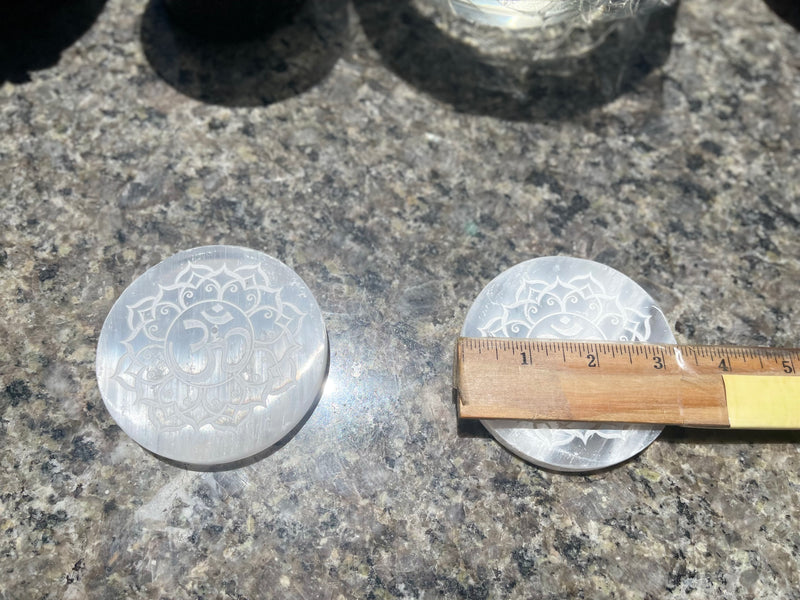 Selenite Etched Round Charging Plates / Bases for crystal grids and display FB1488