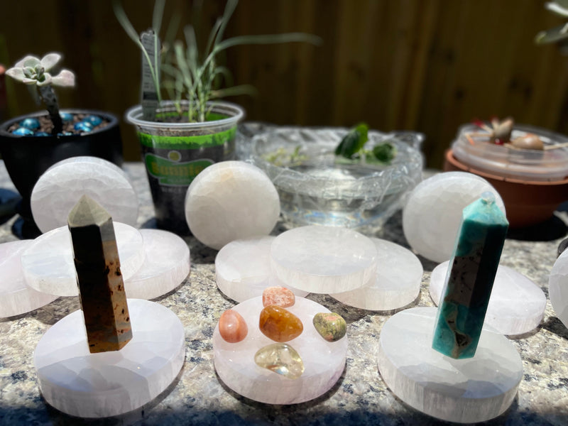 Selenite Etched Round Charging Plates / Bases for crystal grids and display FB1488