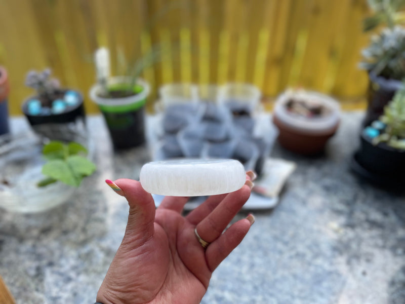 Selenite Etched Round Charging Plates / Bases for crystal grids and display FB1488