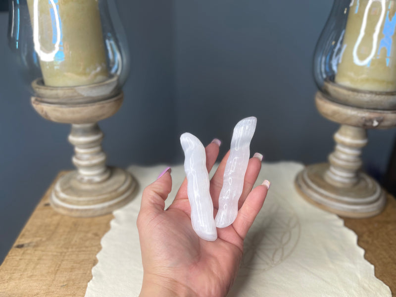 Selenite Twist Wand with Terminated Point, ethereal and purifying; FB1921