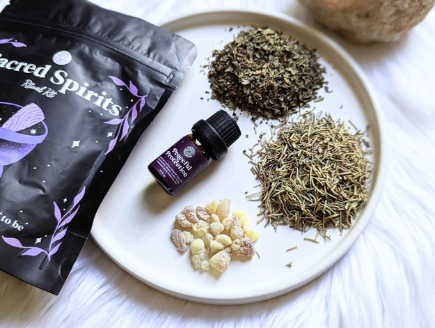 Sacred Spirits Ritual Kit, herbs, oil blend, booklet FB3310 🌱