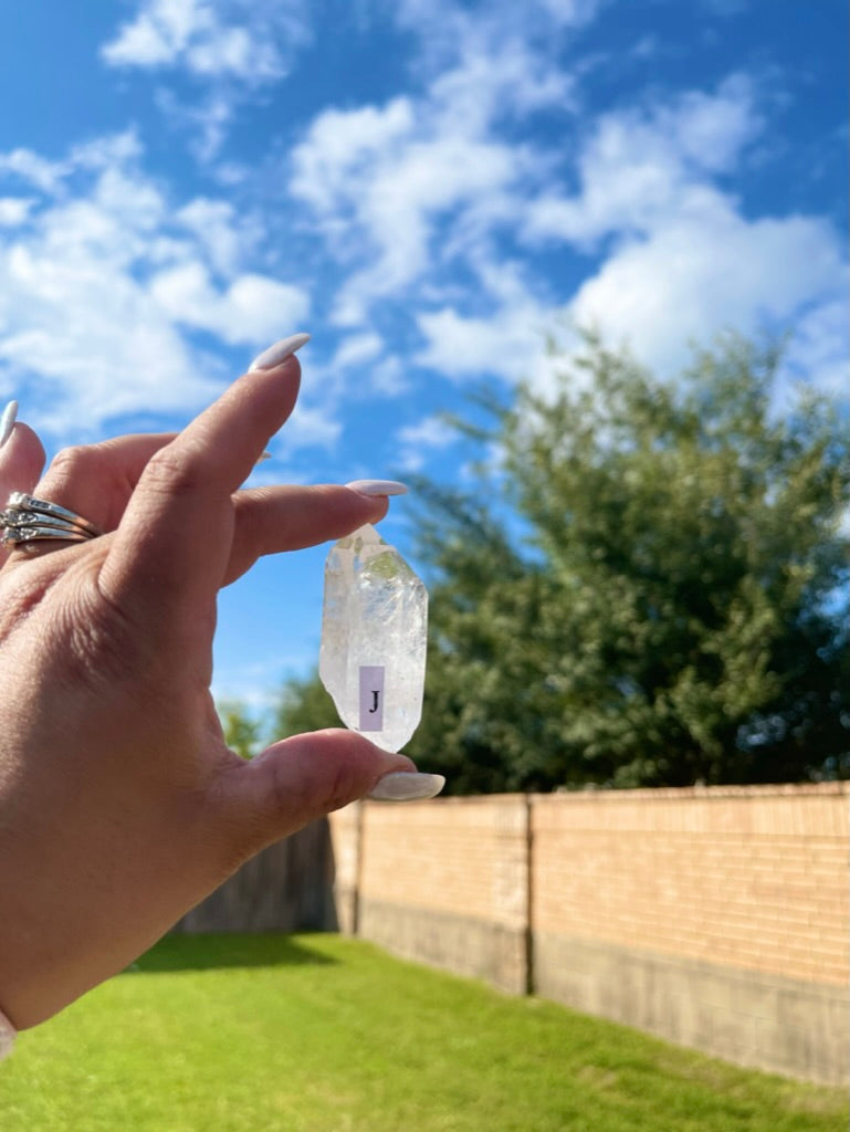 Clear Quartz 💛 High Grade 💛 Natural Points for amplifying energy FB2551 A