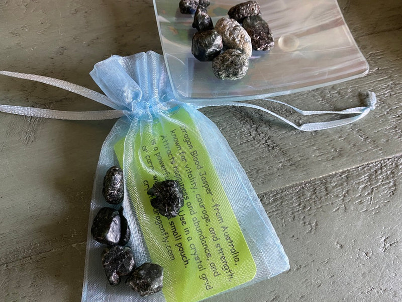 Tumbled Green Dragon Blood Jasper Chips Grab Bag FB3050