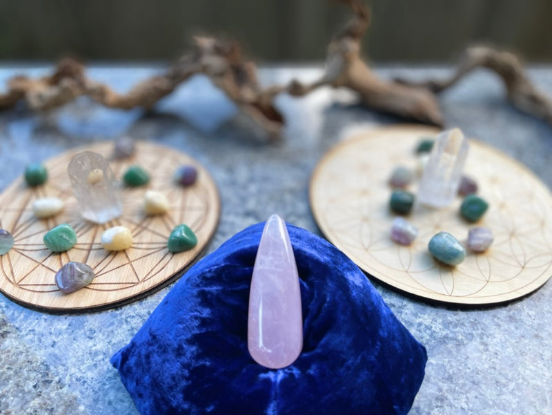 Rose Quartz Wand, Smooth rounded shape for calm, nurturing, love and the Heart Chakra FB1097