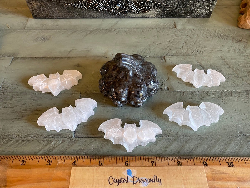 Selenite Bat Carving, Spirit / Totem Animal 🦇 FB2398