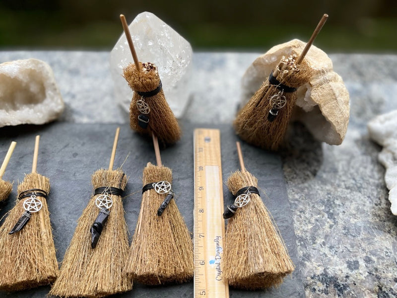 Raffia Witch Broom with charm and Black Tourmaline or Black Obsidian Point FB2764