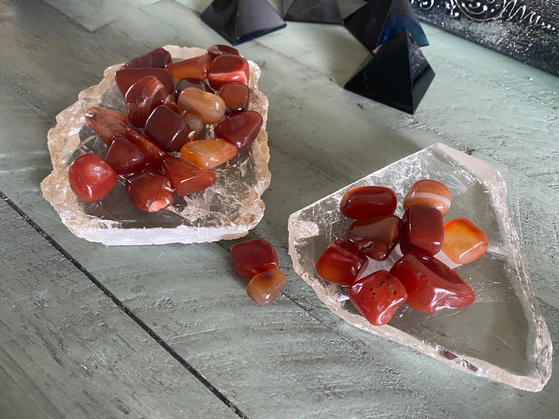 Tumbled Carnelian - Grounding, Vitality & Motivation