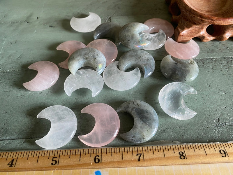 Crescent Moon Carvings, Small FB1529