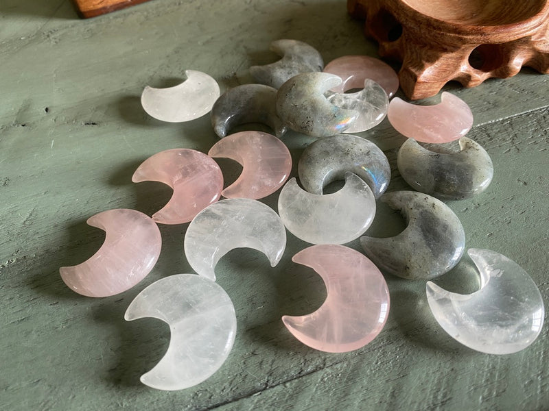 Crescent Moon Carvings, Small FB1529