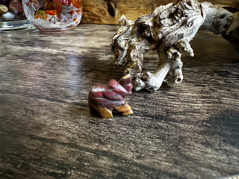 Elephant carving, mini Totem / Spirit Animal FB2024