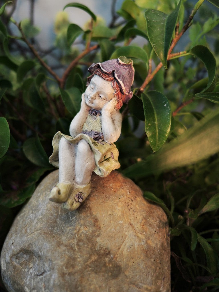 Fairy Garden / Miniature Accessories -Fairy Rebecca - FB1821