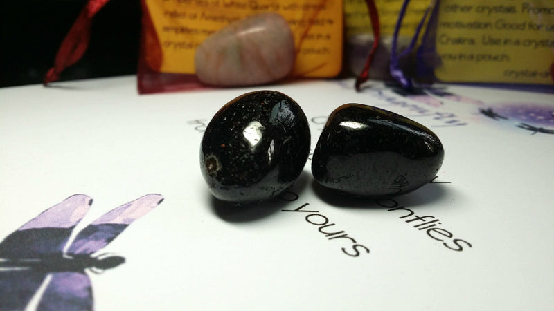 Garnet Tumbled Stone