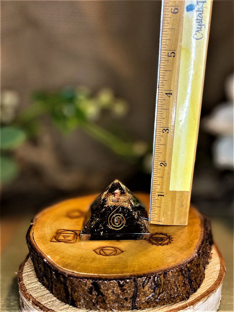 Copper & Gemstone Orgon / Orgonite Spiral Pyramid; FB2505