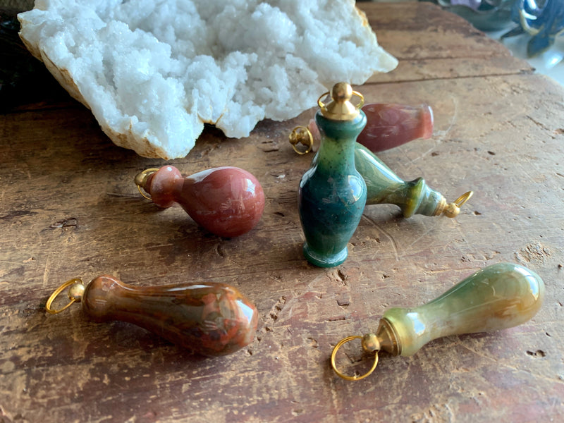 Agate Bottle Pendant with Drawstring Pouch FB2098 🪔