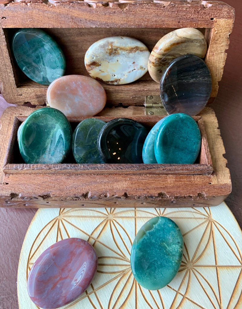 Assorted Worry Stones - Neutralize negative energy & stress FB1557