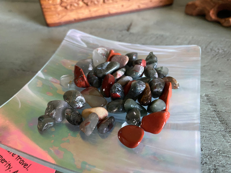 Tumbled African Bloodstone Chips Grab Bag FB3047