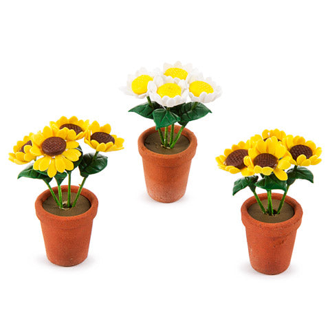 Fairy Garden / Miniature Accessories - Potted Daisies - FB1711