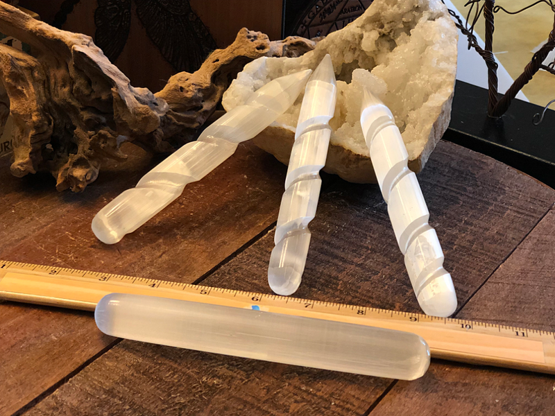 Selenite Twist Wand with Terminated Point, ethereal and purifying; FB1921
