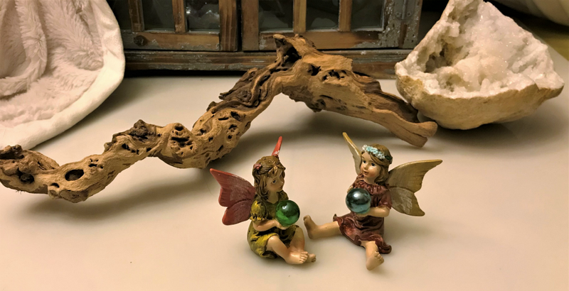 Fairy Garden / Miniature Accessories - Sitting Fairy with Gazing Ball - FB1768