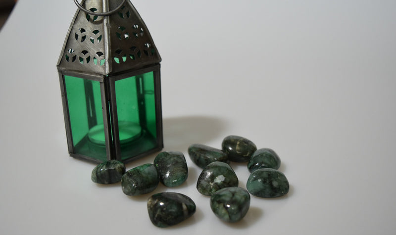 Tumbled Emerald for Heart Chakra, relationships and clarity FB1224