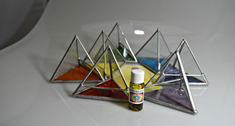 Glass Pyramids with Chakra colors, FB1111