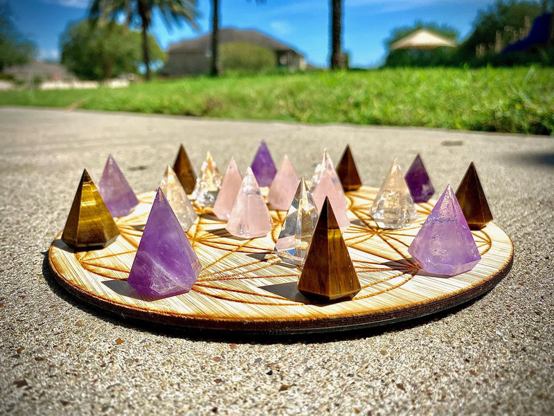 Faceted Conical Pyramid Carvings FB2433
