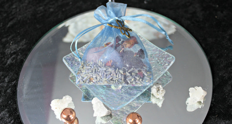 Dragonfly Wings - Crystal Essential Sachets - Fertility