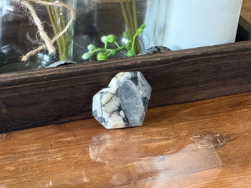 Crysanthemum Stone Unique Heart FB2932 🦜
