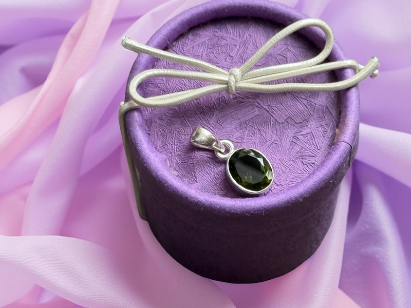 Moldavite Sterling Silver Pendant, Gift Boxed FB2880 💚