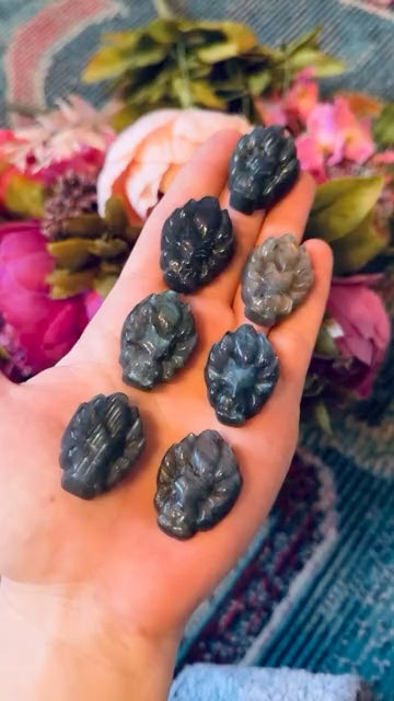 Kitsune Fox with Nine Tails Totem / Spirit Animal Carved from Labradorite FB2488 🦊