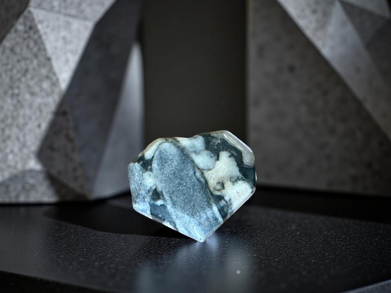 Crysanthemum Stone Unique Heart FB2932 🦜
