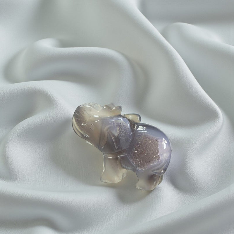 Agate Drusy Elephant Figurine - Totem Animal, Spirit Animal FB1798 🐘