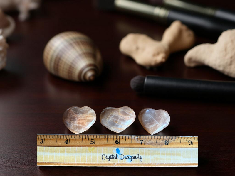 Peach Moonstone Large Pocket Hearts FB3198 💛