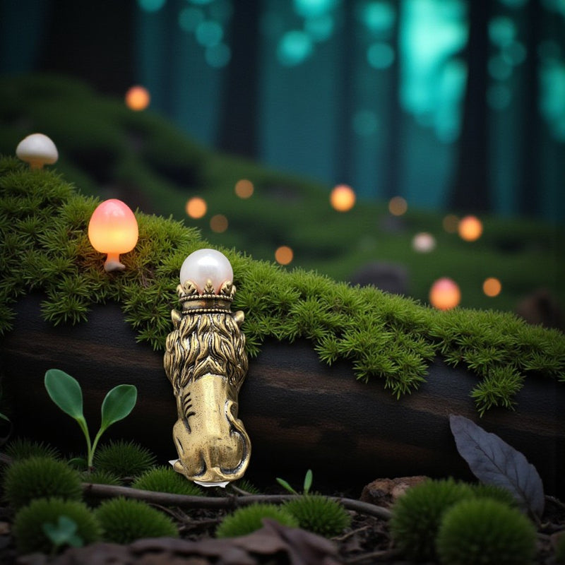 Brass Lion with Crown Totem / Spirit Figurine FB1720 💖🔔💖