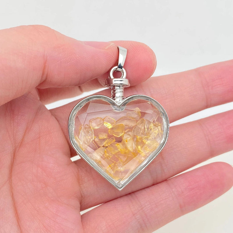 Faceted Heart Pendant filled with Assorted Gemstones with Drawstring Pouch FB2990 🌸