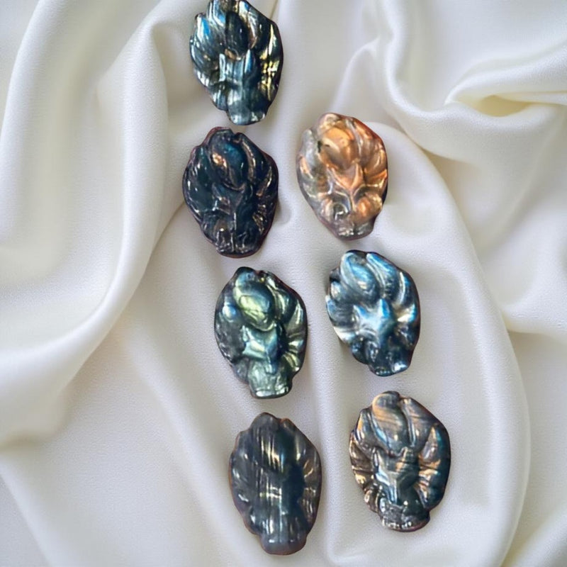 Kitsune Fox with Nine Tails Totem / Spirit Animal Carved from Labradorite FB2488 🦊