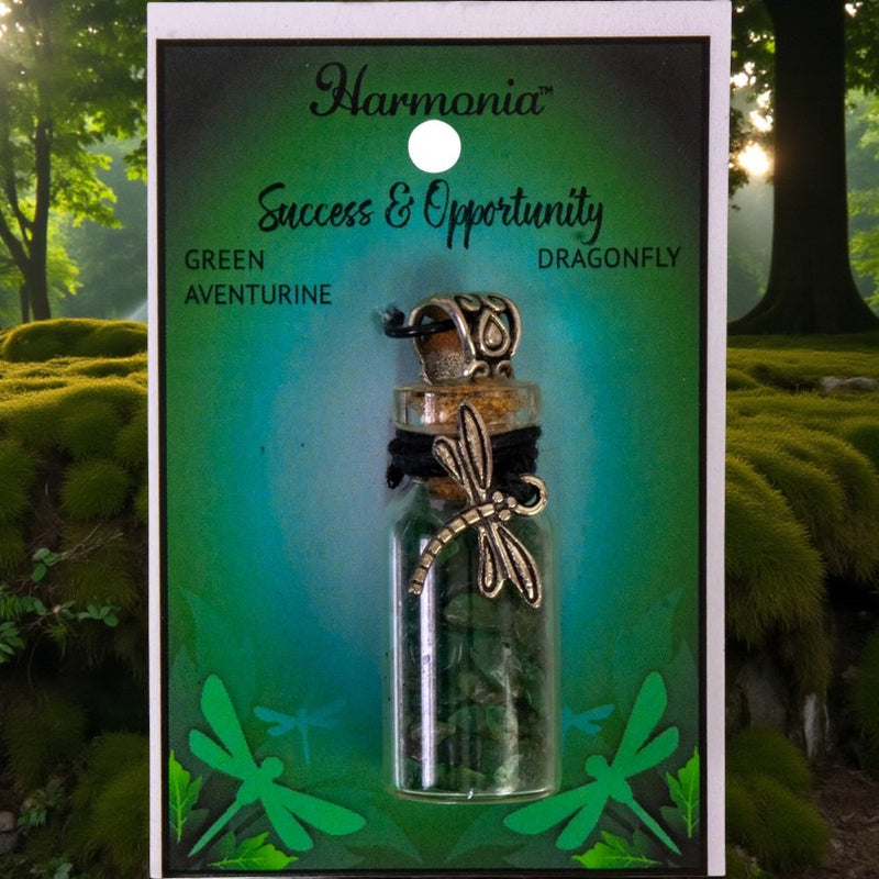 Gemstone Chip Pendant with Green Aventurine and Dragonfly Charm FB3093 🍃