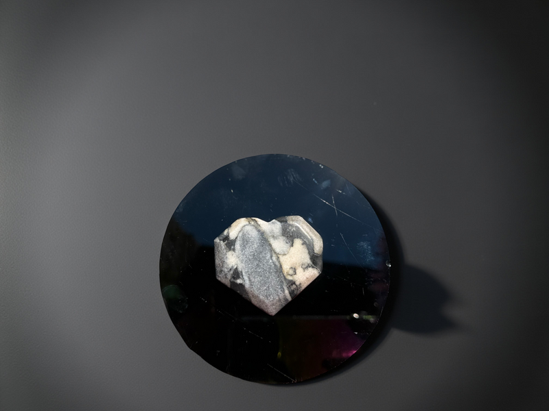 Crysanthemum Stone Unique Heart FB2932 🦜