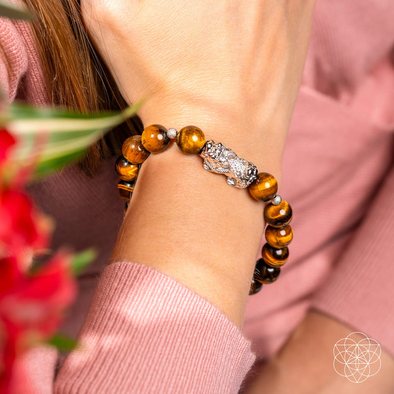 Fortune Flows - Tiger Eye & Pixiu Bracelet 🔔🌛🔔 CI608