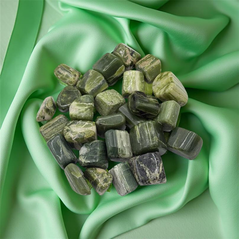 Tumbled Tremolite, strength, resilience, peace FB1957 🎈