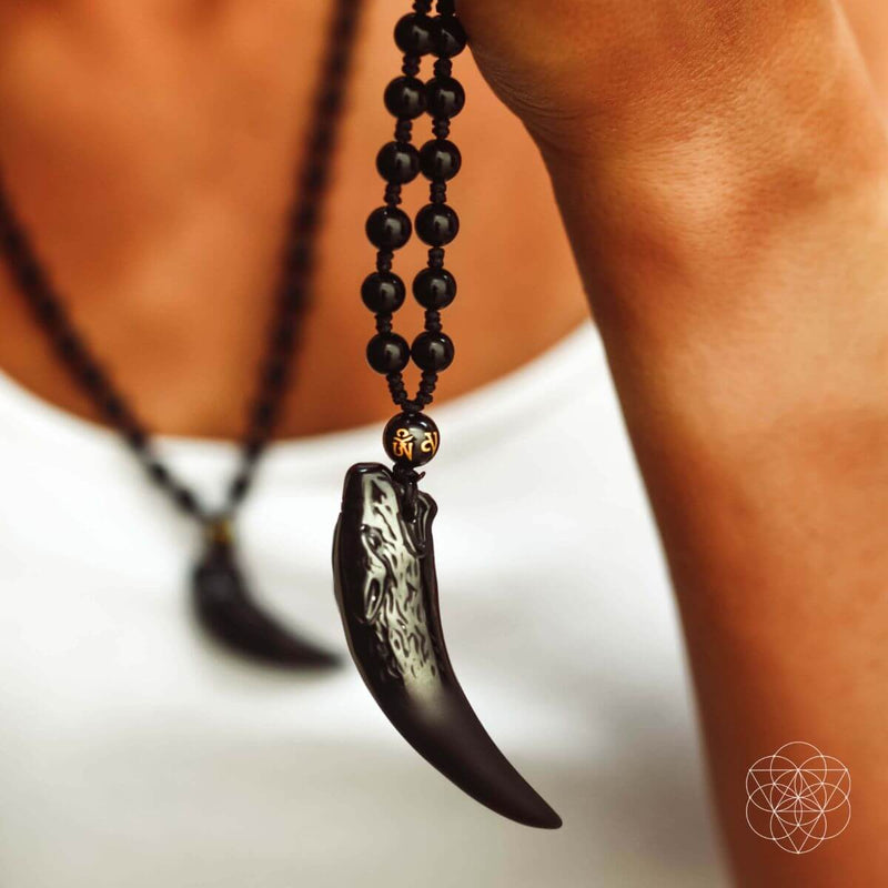 The Obsidian Wolf Pendant 🐺 CI55cx
