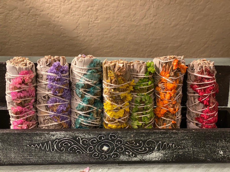 White Sage / Chakra Sinuata Flower Smudge Stick Gift Set FB3148