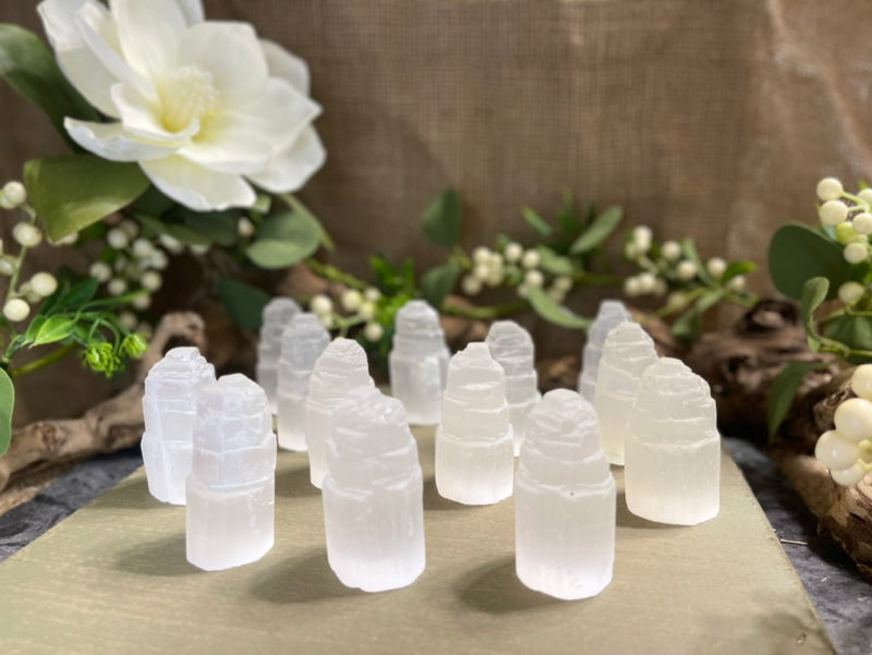 Selenite Tower for positive energy FB3285