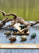 Elephant Totem/Spirit Animal Carving Figurine, Assorted Gemstones FB1064 🐘🐘